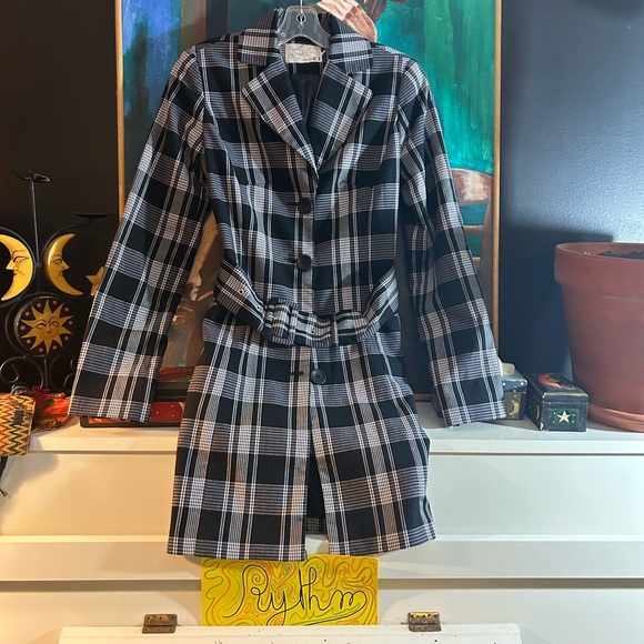Dynamite Jackets & Blazers - Dynamite Y2K Monochrome Plaid Jacket Size 5